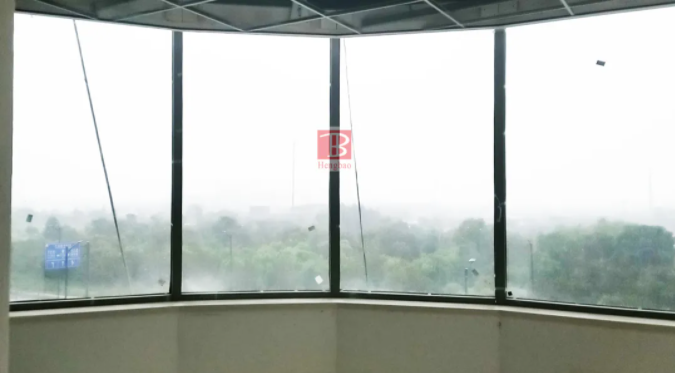 使用隔斷防火玻璃時要注意什么？